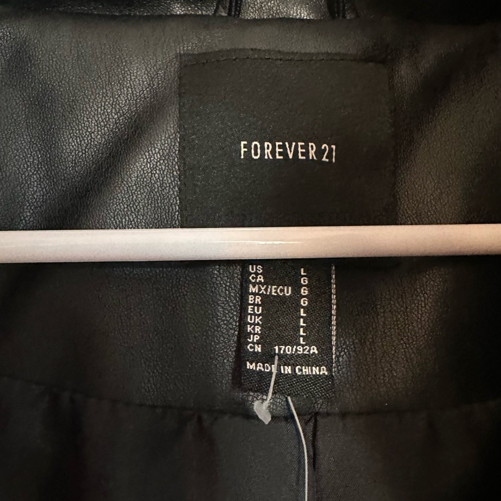 Puffer leather jacket - Picture 3 of 3